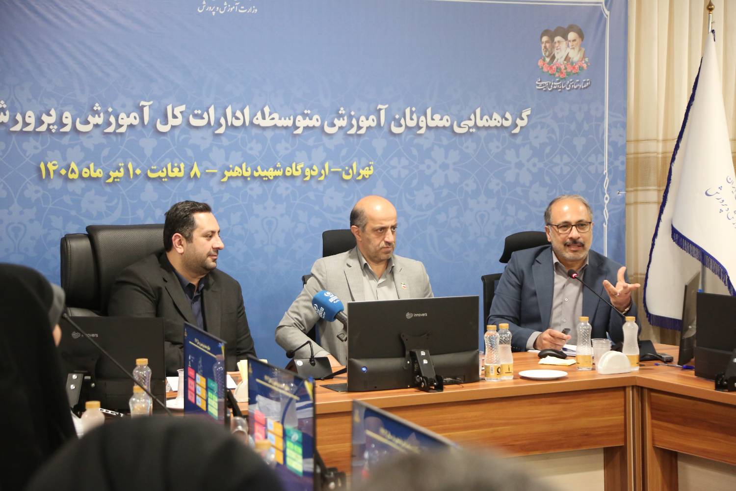 تصویر خبر «تداوم همکاری شرکت ملی صنایع پتروشیمی و وزارت آموزش و پرورش برای گسترش پویش «نبض انرژی» در مدارس کشور»