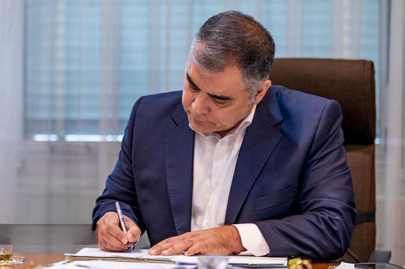تصویر خبر «وزیر نفت از مدیرعامل شرکت ملی صنایع پتروشیمی تقدیر کرد»